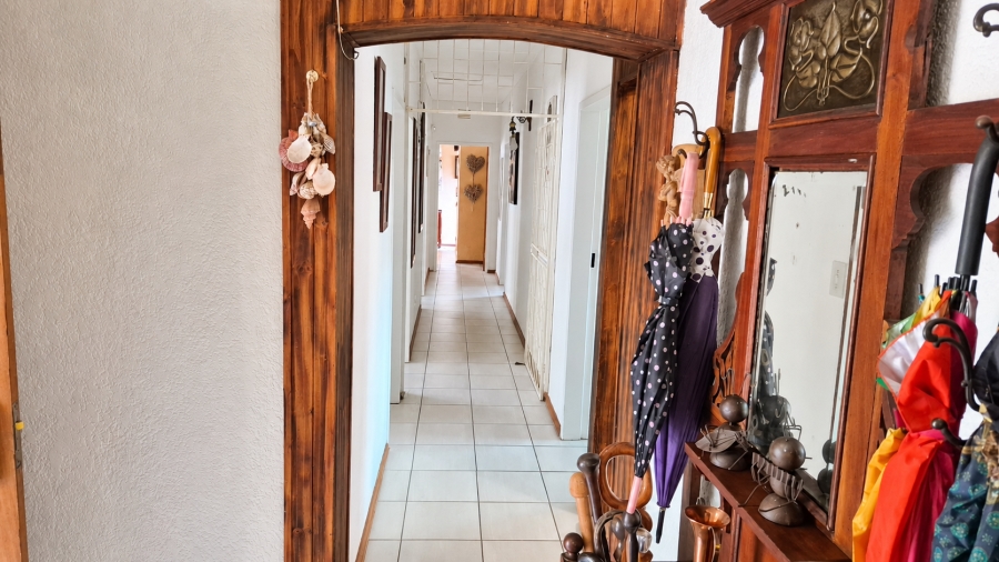 3 Bedroom Property for Sale in Flamwood North West